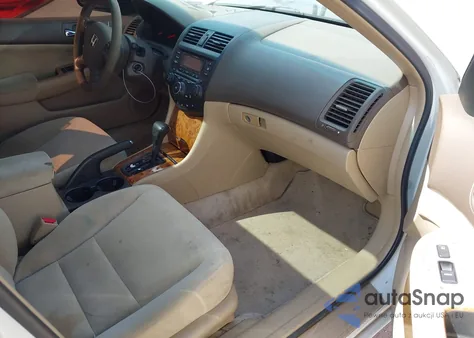 2004 Honda Accord 2.4 Ex from USA, damaged, VIN 1HGCM56664A152070